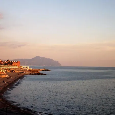 Apartman Ferienwohnung Fur 4 Personen Ca 75 M In Genua, Italienische Riviera Italienische Westkuste Genova