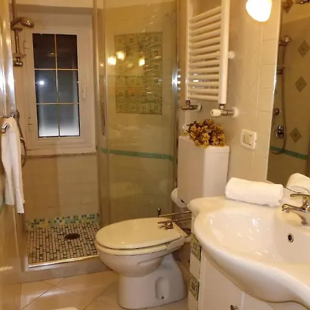 Apartamento Ferienwohnung Fur 4 Personen Ca 75 M In Genua, Italienische Riviera Italienische Westkuste *