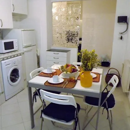 Ferienwohnung Fur 4 Personen Ca 75 M In Genua, Italienische Riviera Italienische Westkuste *